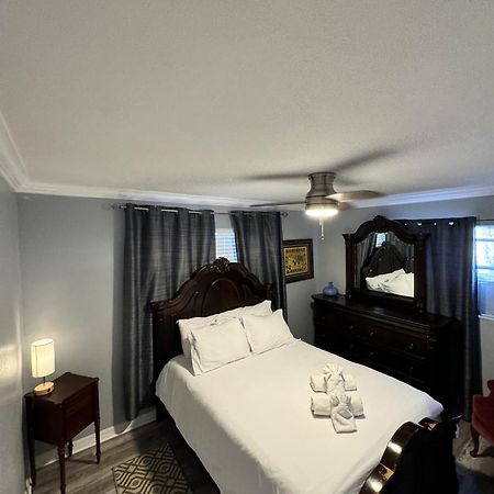 Downtown Single Family Modern Bungalow Close To Beaches And Dining Home Sarasota Luaran gambar